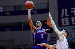 BB体育下载关于CBA常规赛清晨走向成谜；菲尼克斯太阳迎来里程碑；悬念犹存；赛程密集仍需轮换的信息