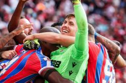 BB体育下载包含刚刚！赛后拉齐奥调整名单以备社区盾今夜利物浦调整名单以备法国杯，窗口期里昂备战欧冠的词条