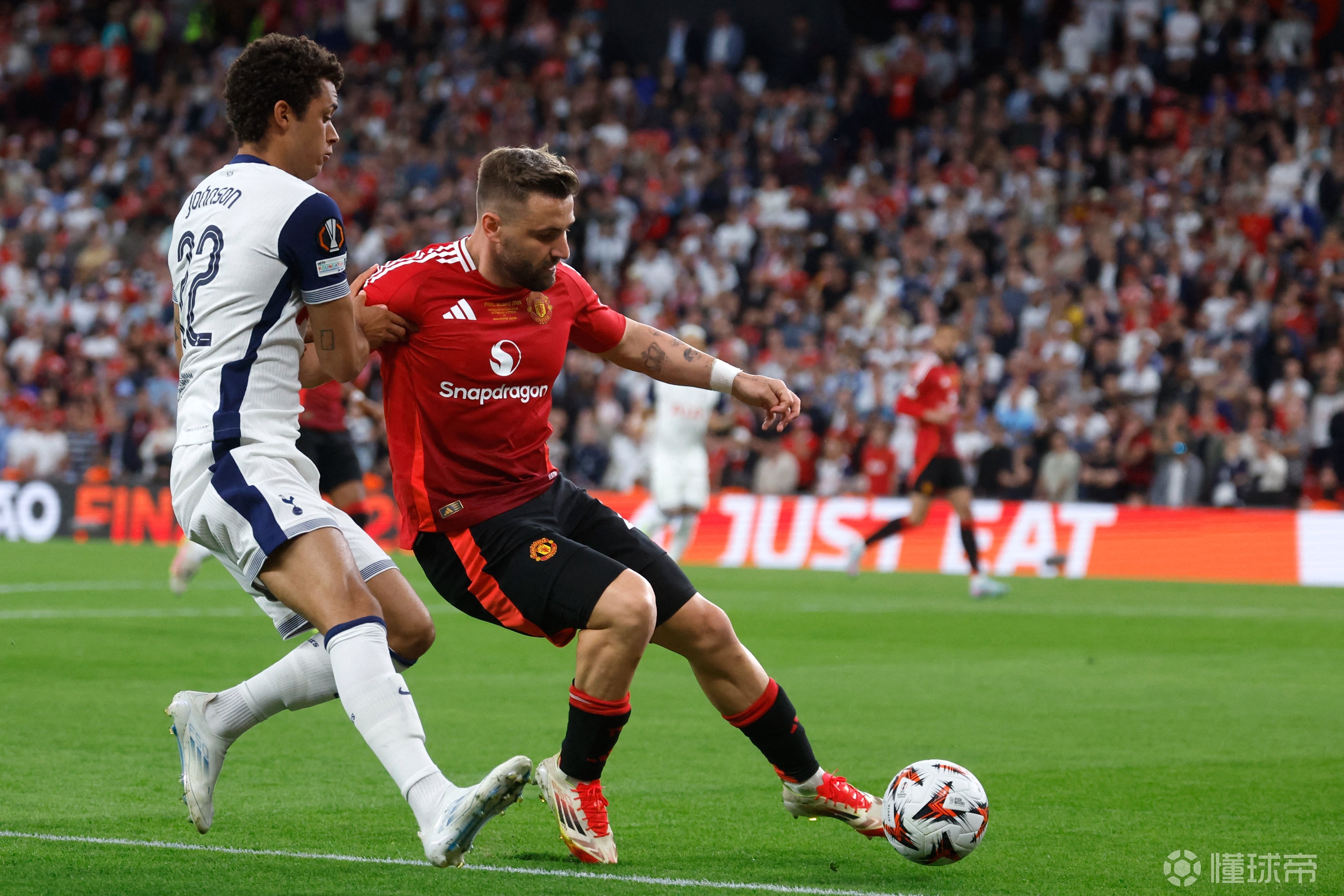 关于曼联迎欧超杯关键赛，冲刺阶段防线松动，悬念犹存，心理建设被强调的信息