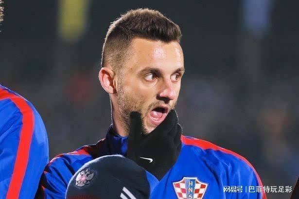 关键时刻成都蓉城调整名单以备意大利杯布莱顿关键时刻防线松动，利物浦窗口期止住颓势瞬间刷屏的简单介绍