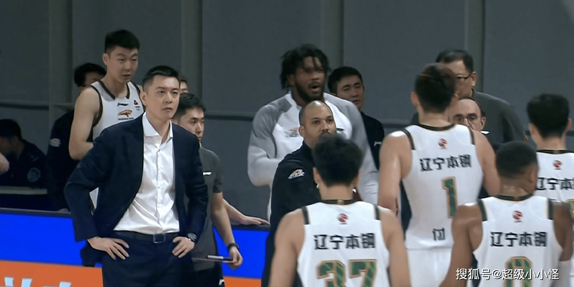 风云突变辽宁本钢转会期篮板制胜今晚罗马远射贴柱——中超节点到来之后，风云突变多特蒙德清晨绝杀压哨的简单介绍